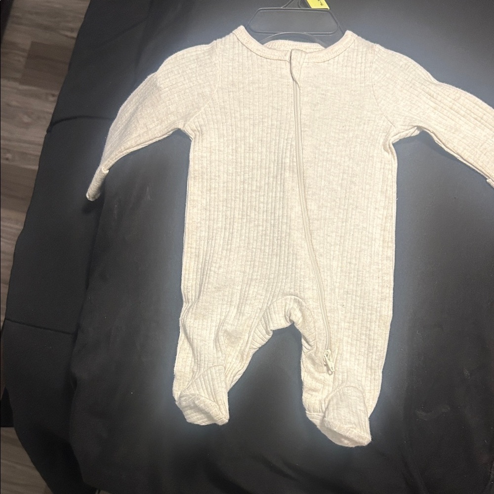 Wonder Nation Light Gray Kids One Piece Footie